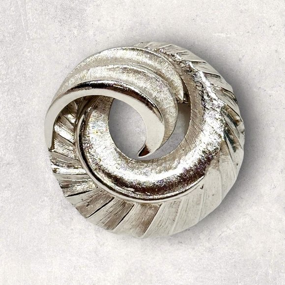 Vintage Silver Tone Coro Swirl Brooch/Pin - Picture 5 of 8